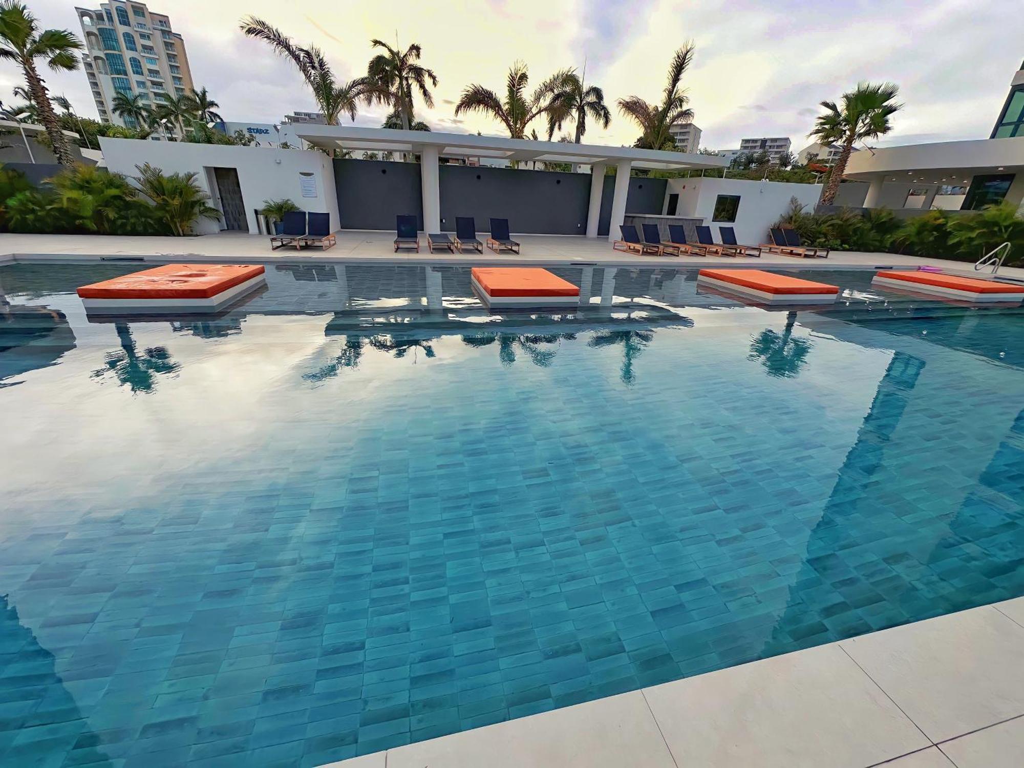 Mullet Bay Suites - Your Luxury Stay Awaits Cupecoy  エクステリア 写真